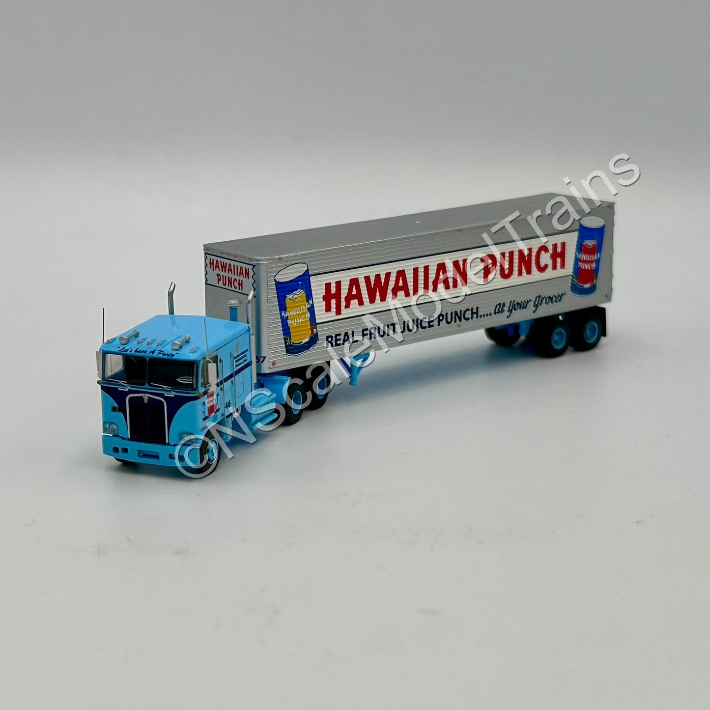 Trainworx N Scale Kenworth K100 & 40’ Trailer Hawaiian Punch