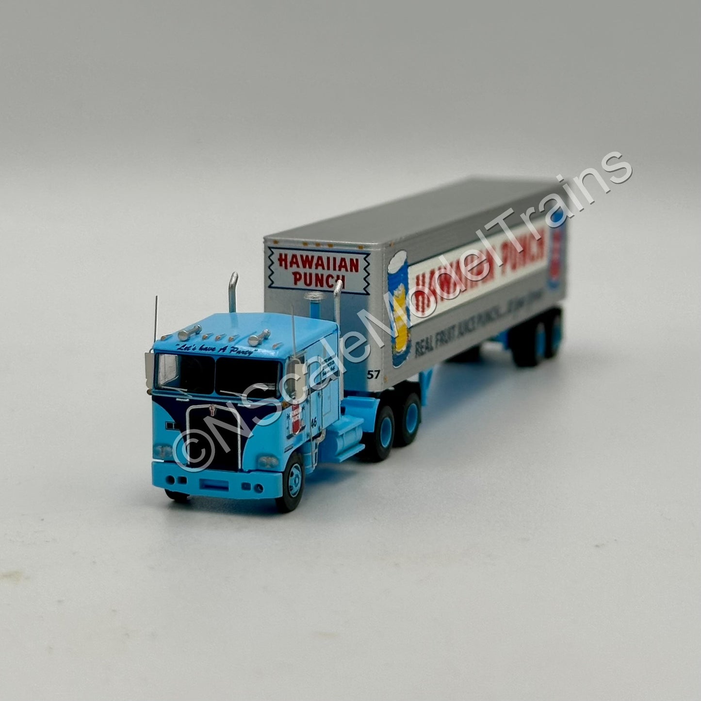 Trainworx N Scale Kenworth K100 & 40’ Trailer Hawaiian Punch